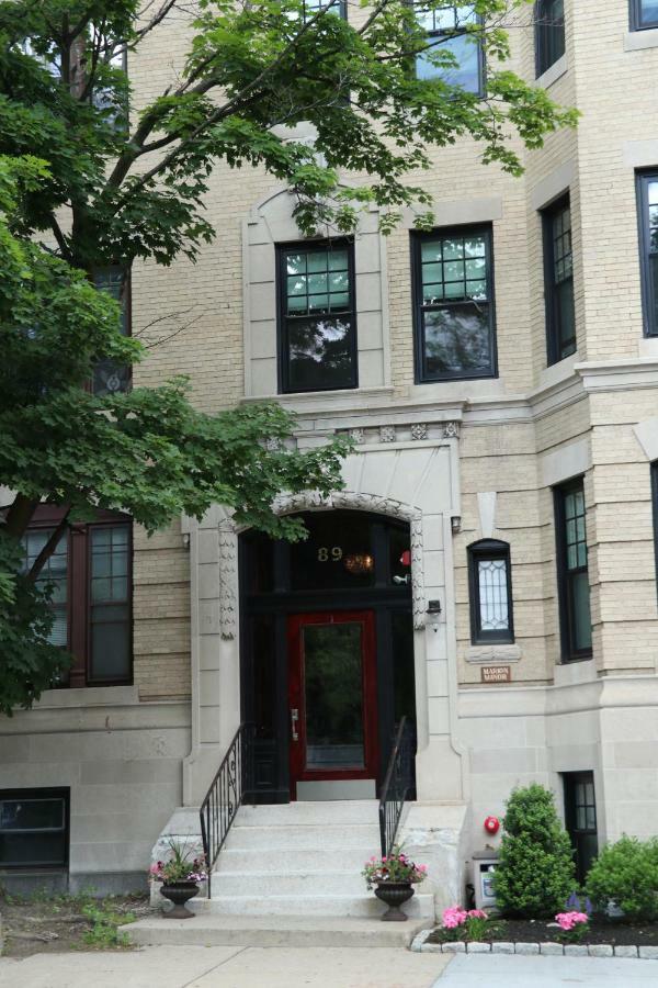 Stylish Studio In Brookline-5Min Train To Boston.. #2 Kültér fotó