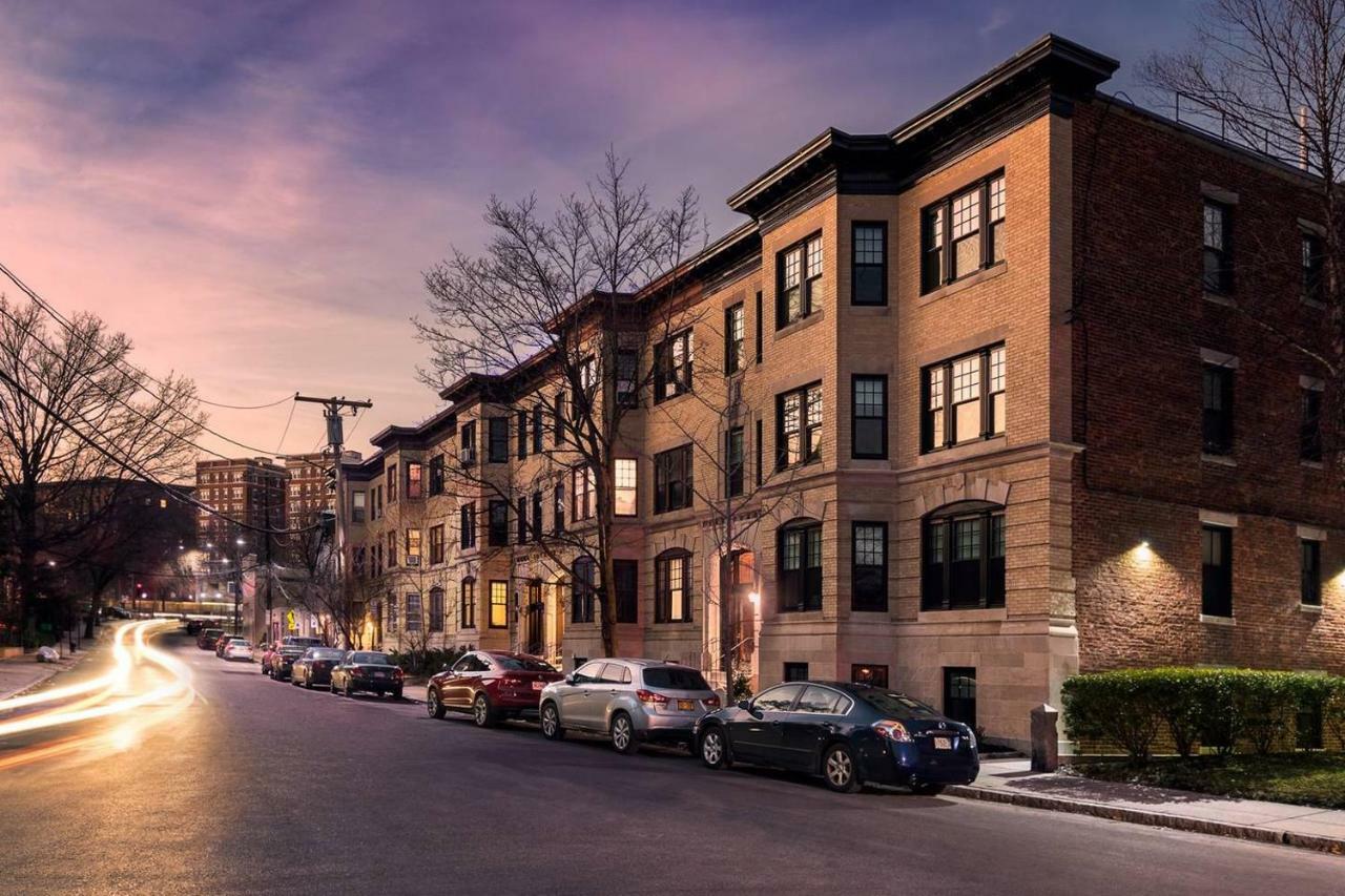 Stylish Studio In Brookline-5Min Train To Boston.. #2 Kültér fotó
